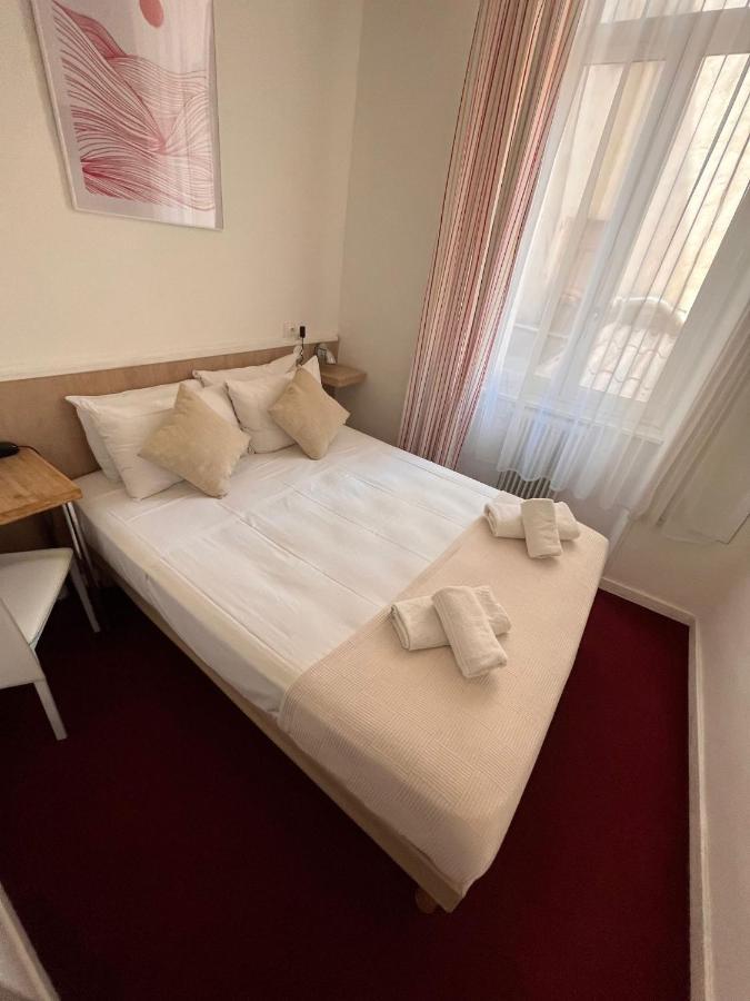 Azurene Royal Hotel Кан Екстериор снимка